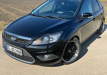 Ford Focus 1,8 Titanium