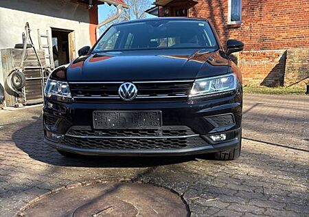 VW Tiguan Volkswagen 2.0 TDI SCR DSG Highline Highline