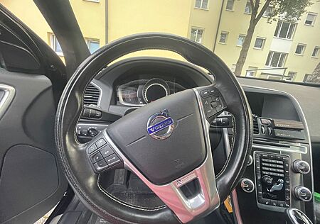 Volvo XC 60 XC60 B4 AWD Momentum Geartronic Momentum