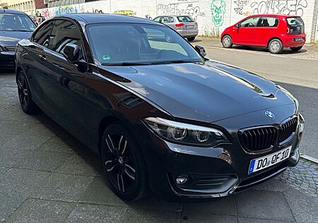 BMW 218d Coupé Advantage Advantage