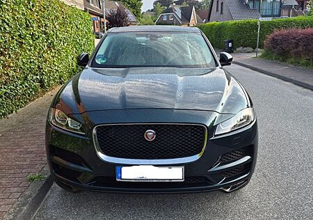 Jaguar F-Pace 20d AWD Prestige Automatik  HU neu