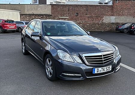 Mercedes-Benz E 250 *Steuerkette NEU*Checkheftgepflegt*