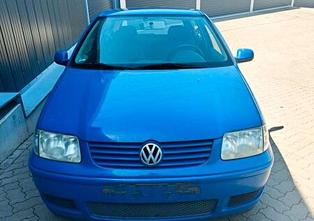 VW Polo Volkswagen 1.4 44kW Basis Basis