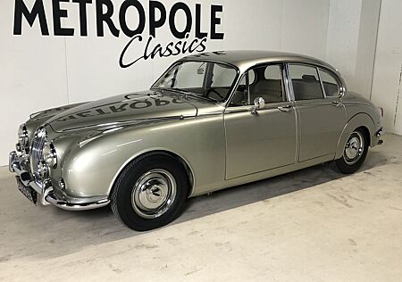 Jaguar MK II 240 M0843