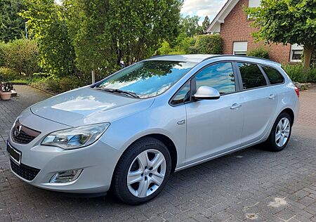 Opel Astra J Sports Tourer Design Edition Scheckheft