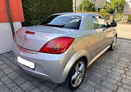 Opel Tigra 1.8 -