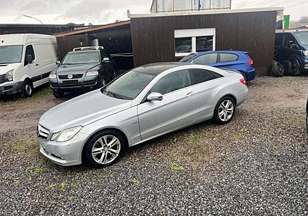Mercedes-Benz E 350 E Coupe CGI BlueEfficiency
