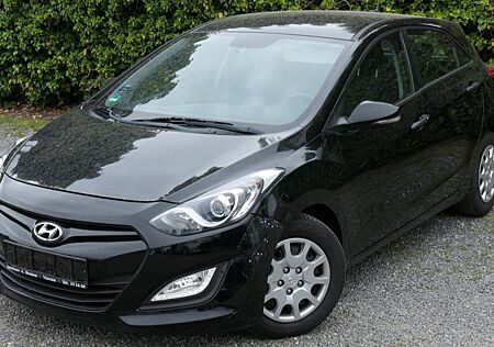 Hyundai i30 Style*Navi*PDC*
