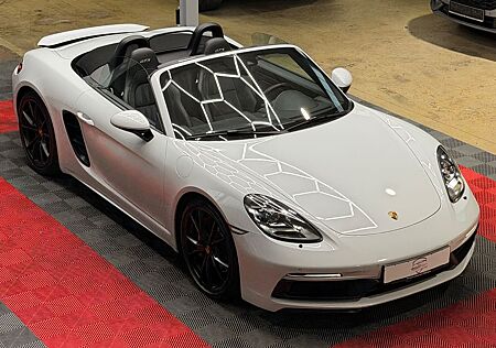 Porsche Boxster GTS Sport-Chrono Bose PDLS Sportabgas