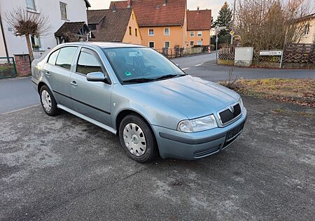 Skoda Octavia 1.6 Style TÜV Neu Klima Neu Reifen neu