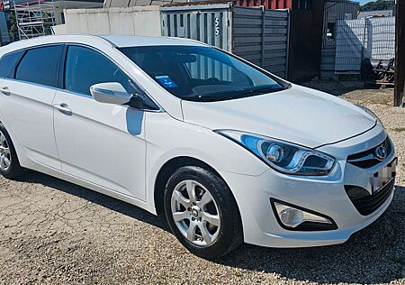 Hyundai i40 cw 1.6 GDI FIFA World Cup EDITION Silver...
