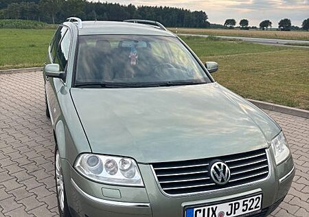 VW Passat Variant Volkswagen 2.8 V6 4motion Highline Varia...