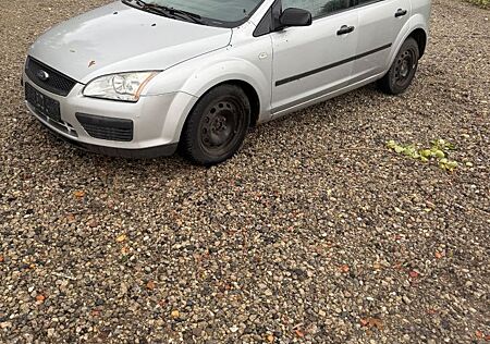 Ford Focus MK2 Bastler Export oder Teilespender usw