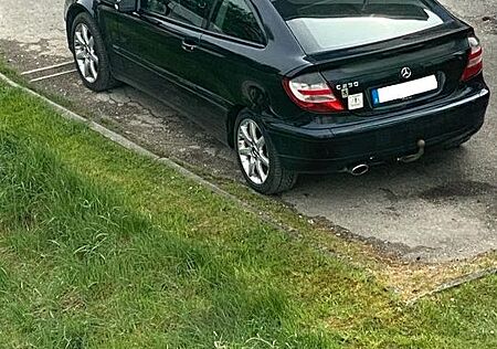 Mercedes-Benz CL 230