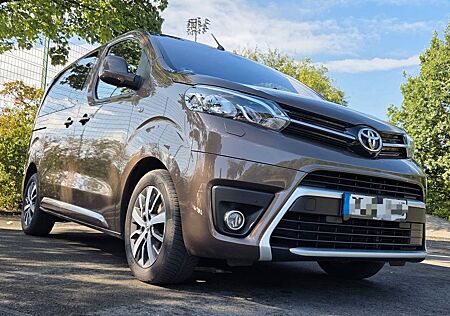 Toyota Pro Ace Proace (Verso) 2,0-l-D-4D 110kW L1 Family Co...