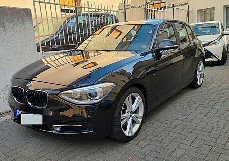 BMW 118d xDrive Sport Line Sport Line