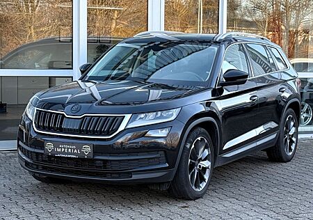 Skoda Kodiaq Style LEDER+NAVI+ACC+LED+KeyLess+AHK+19"