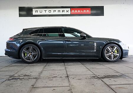 Porsche Panamera Sport Turismo 4 E-Hybrid Platinum/Sport