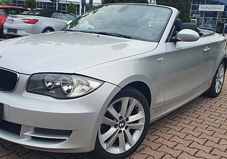 BMW 120i 120 Baureihe 1 Cabrio -EL. VERDECK - LEDER