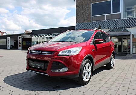Ford Kuga Titanium 4X4*NAVI*BI-XENON*KAMERA*KEY-FREE