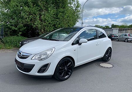 Opel Corsa D Color Edition Panorama.Navi. Tüv Neu.