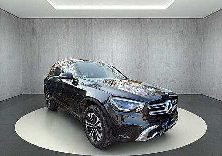 Mercedes-Benz GLC 300 GLC de 4Matic +4917620600444