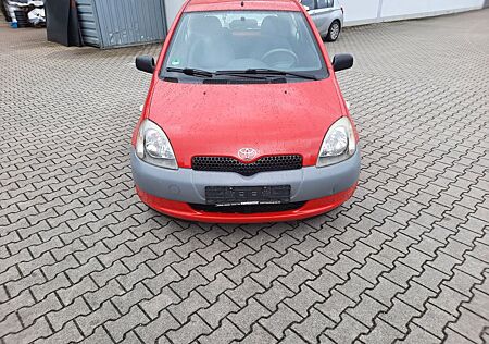 Toyota Yaris 1.0 linea luna/Tüv Neu