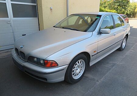 BMW 520i Schiebedach / ALU