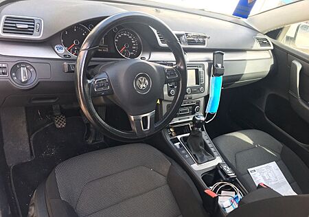 VW Passat Volkswagen 2.0 TDI Comfortline BlueMotion Tech C...