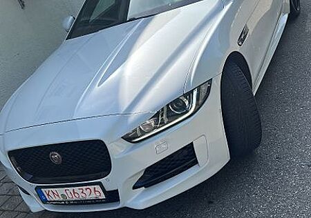 Jaguar XE 20d 180PS AWD R-Sport Automatik R-Sport