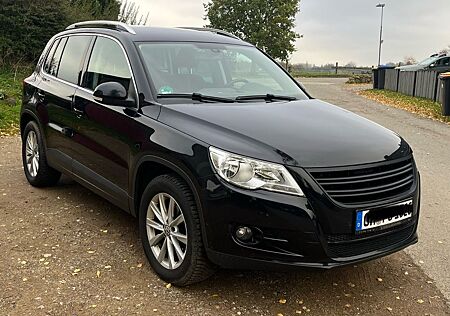 VW Tiguan Volkswagen 2.0 TDI 4MOTION Sport & Style Sport &...