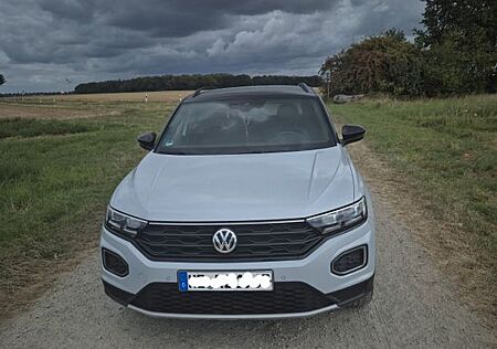 VW T-Roc Volkswagen 1.5 TSI Sport R.18 Zoll St.Heizung