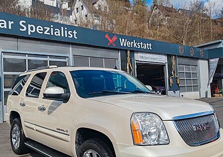 GMC Yukon Denali 4x4 - 6,2 V8