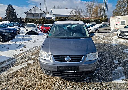 VW Touran Volkswagen Highline