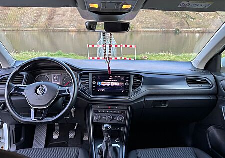 VW T-Roc Volkswagen 1.0 TSI -