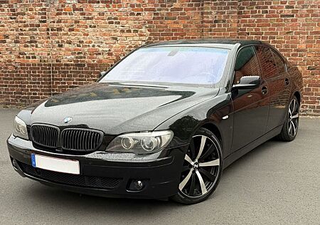 BMW 730d Sportpaket Facelift 20" 8 Fach Leder Tempo.