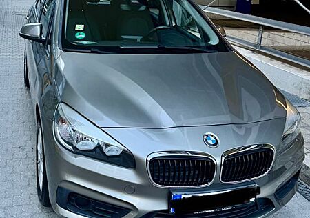 BMW 218 Active Tourer - Automatik
