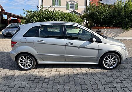 Mercedes-Benz B 200 B -Klasse 2.Hand Automatik Teilleder