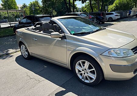 Renault Megane Coupé-Cabriolet Authentique 1.6 Auth...