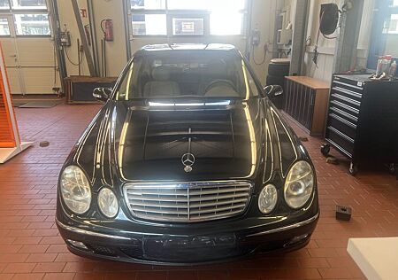 Mercedes-Benz E 500 ELEGANCE
