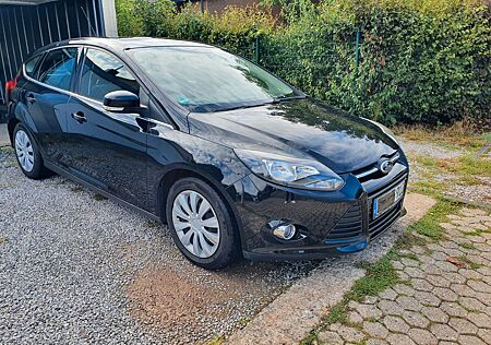 Ford Focus 1,0 EcoBoost 74kW SYNC Edition SYNC Ed...