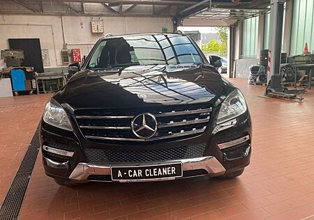 Mercedes-Benz ML 350 BlueTEC 4MATIC - 219000km.
