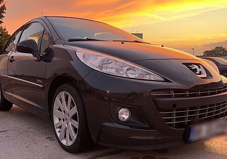 Peugeot 207 2012 - 106977 km | TÜV neu