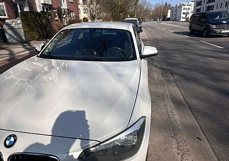 BMW 114i -