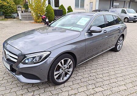 Mercedes-Benz C 250 d 4M. AV. 9G PANO LEDER LED HUD AHK NAVI