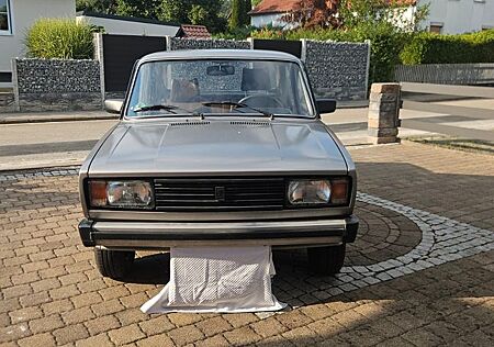 Lada Nova 1500 L