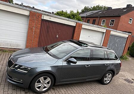Skoda Octavia 1.6 TDI DSG Style Combi Style