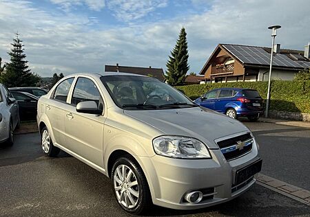 Chevrolet Aveo Lim. LTZ*NEU*TÜV*KLIMA*AUTOMATIk*gepflegt*