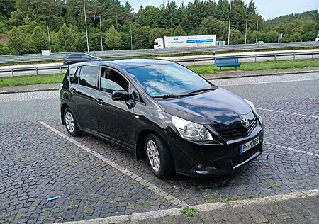 Toyota Verso 2.0l D-4D Executive Executive