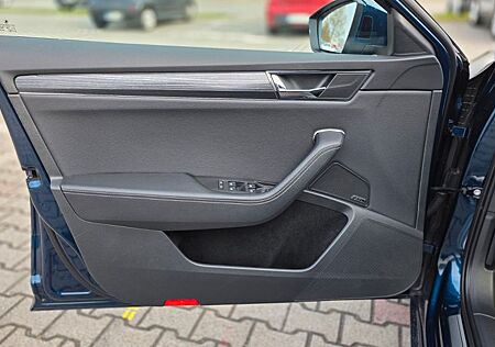 Skoda Superb DSG STYLE MATRIX CANTON